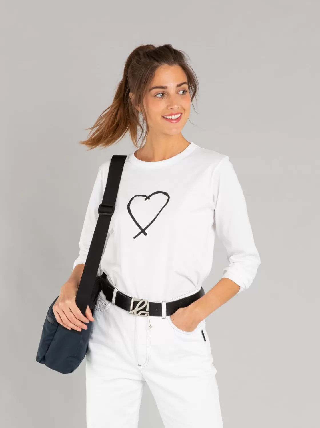 Women agnès b. T-Shirts & Tank Tops<White Sarajevo Heart Cool T-shirt